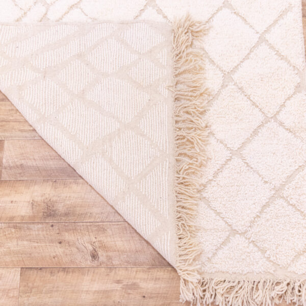 Creamy Moroccan Rug 5x8 ft - Image 4